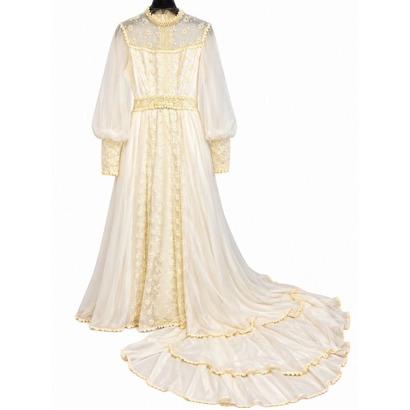Handmade Dresses & Skirts - Vintage Handmade Ivory Lace Wedding Dress Bridal Gown 26" Waist 72" Train